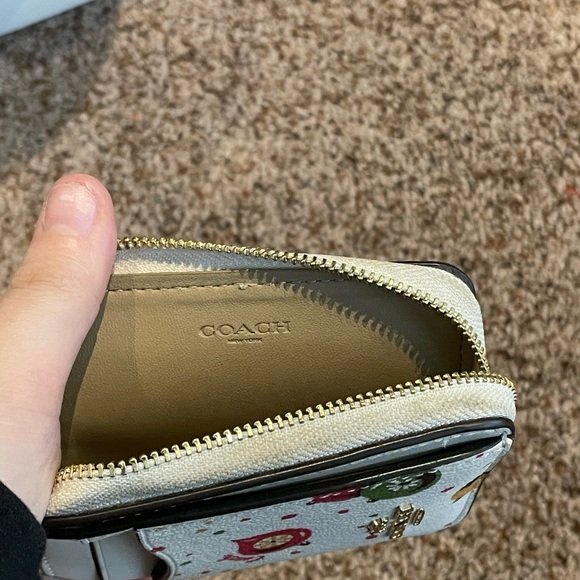 Coach Zip Card Case - Picture 7 of 7